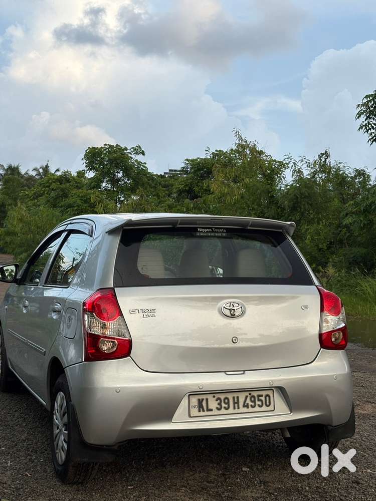 Toyota Etios Liva 2015