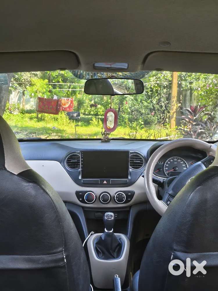 Hyundai Grand I10 Sportz 2016 Petrol Well Maintained