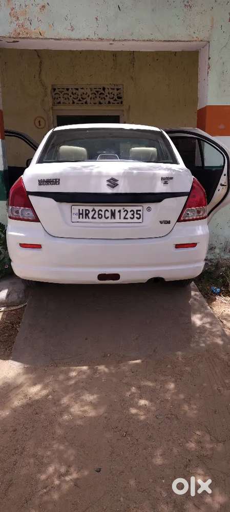 Maruti Suzuki Swift Dzire 2015 Diesel 136000 Km Driven