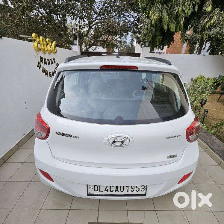 Hyundai Grand I10 2013-2016 Sportz, 2015, Petrol