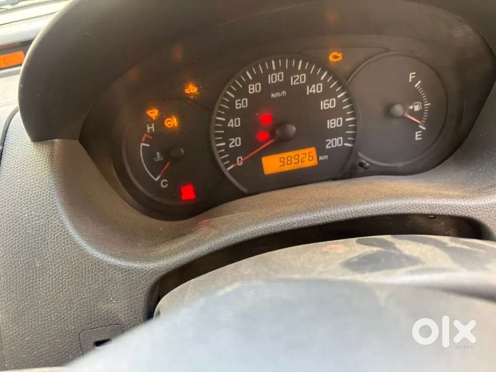 Maruti Suzuki Swift Dzire 2010 Diesel 98926 Km Driven