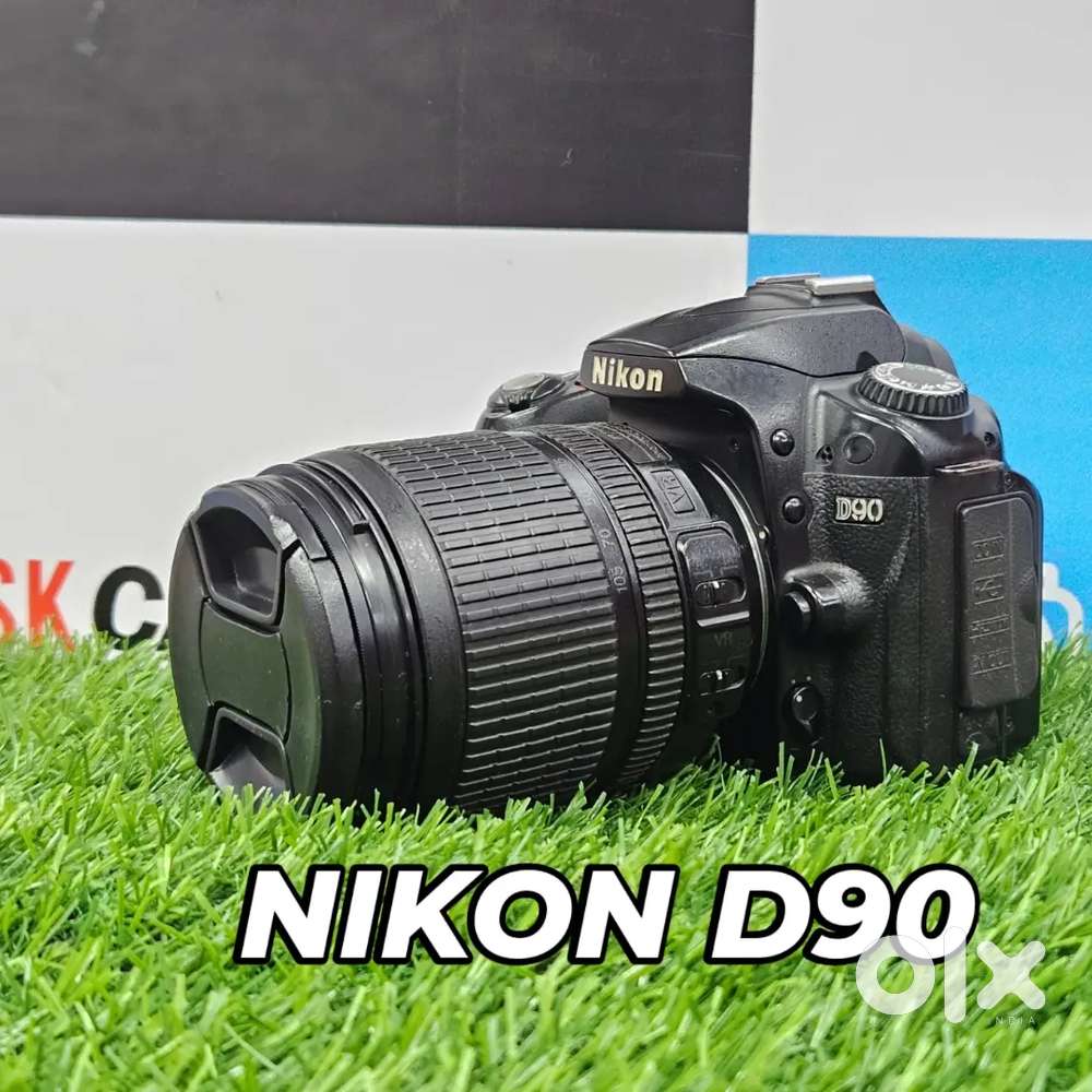 Nikon D90 with 18–105mm f/3.5–5.6 VR Lens Reliable DSLR Camera