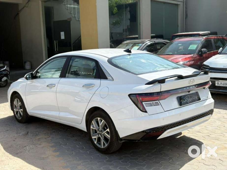 Hyundai Verna 1.5 Sx (o) Turbo Petrol Mt, 2025, Petrol
