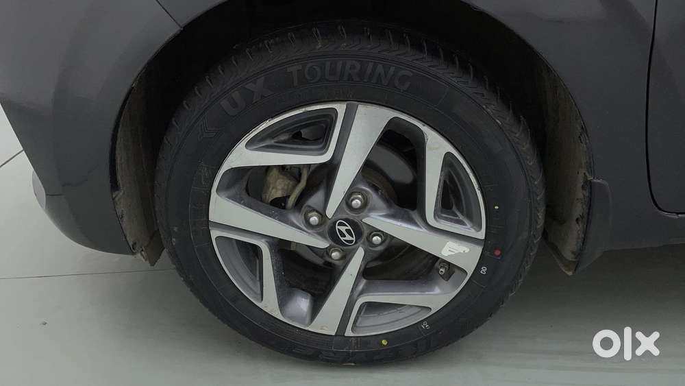 Hyundai Aura 1.2 Sx Cng, 2024, Cng & Hybrids