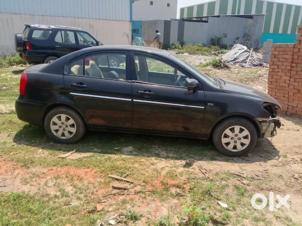 Hyundai Verna 2010 Petrol 75000 Km Driven