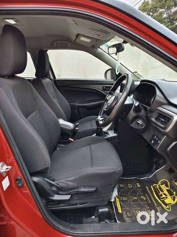 Maruti Suzuki Brezza 1.5 Vxi Cng, 2023, Cng & Hybrids