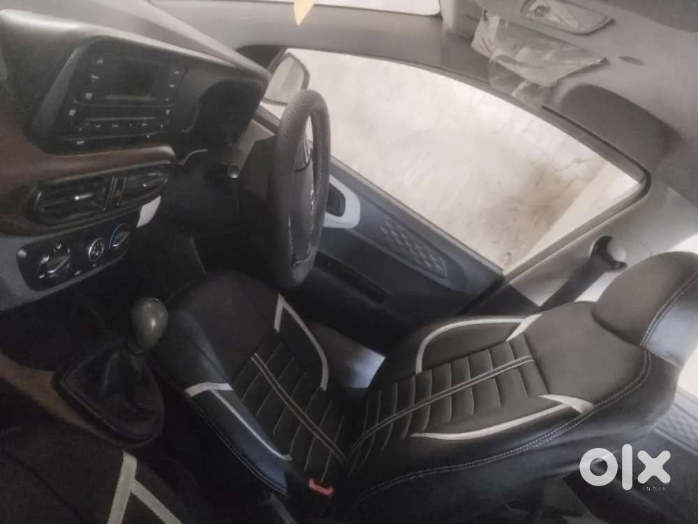 Hyundai Aura 2022 Cng & Hybrids 42000 Km Driven