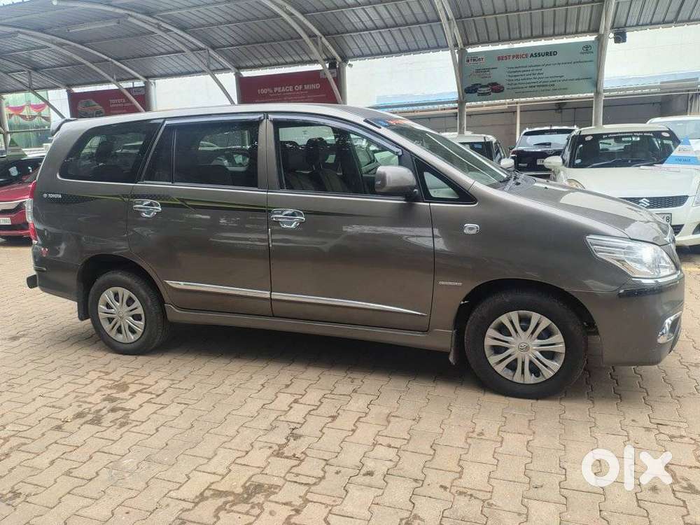 Toyota Innova 2.5 G (diesel) 8 Seater, 2014, Diesel