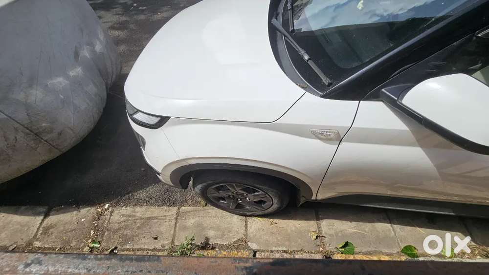 Hyundai Venue 2024 Petrol 19980 Km Driven Well Maintained