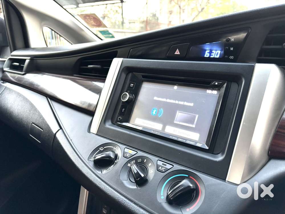 Toyota Innova Crysta 2.8 Gx At 7 Str, 2017, Petrol