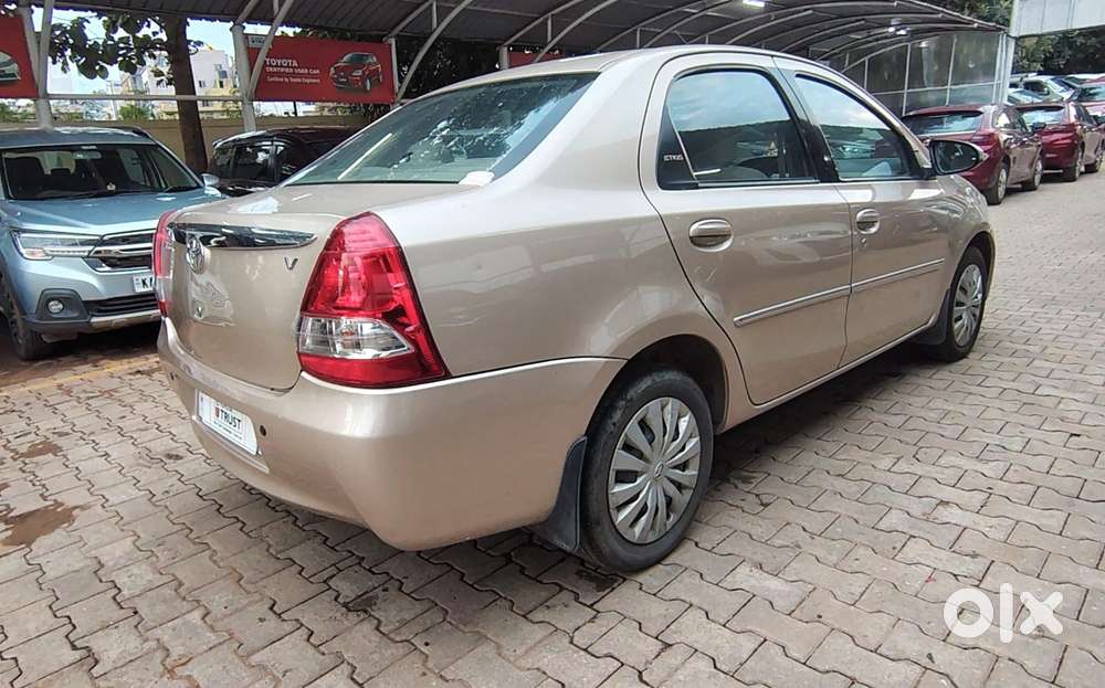 Toyota Etios, 2015, Petrol