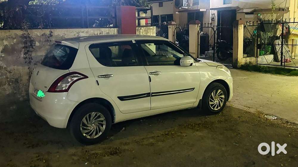 Maruti Suzuki Swift 2016 Cng & Hybrids Well Maintained