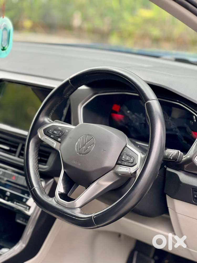 Volkswagen Taigun 1.0 Tsi Topline At, 2023, Petrol