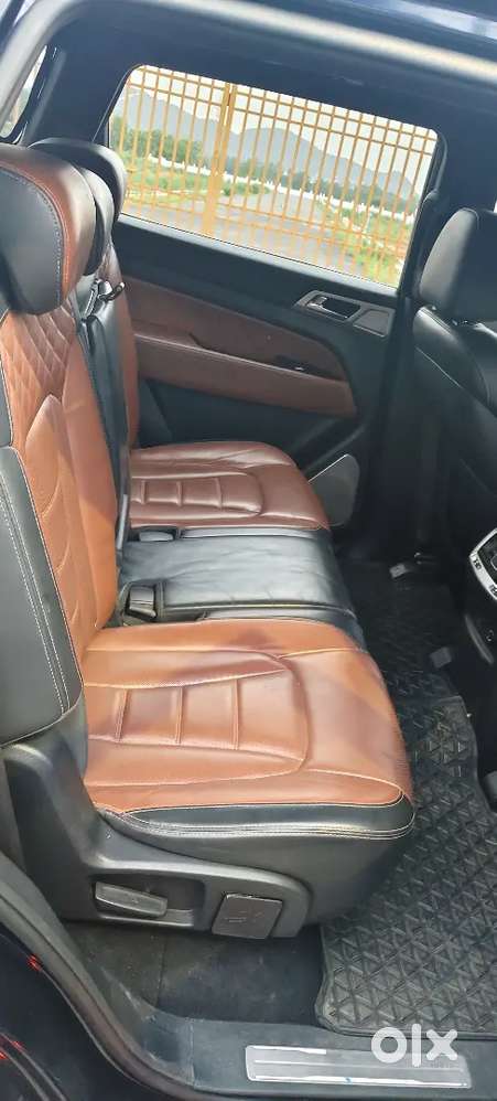 Mahindra Alturas G4 Diesel 2022