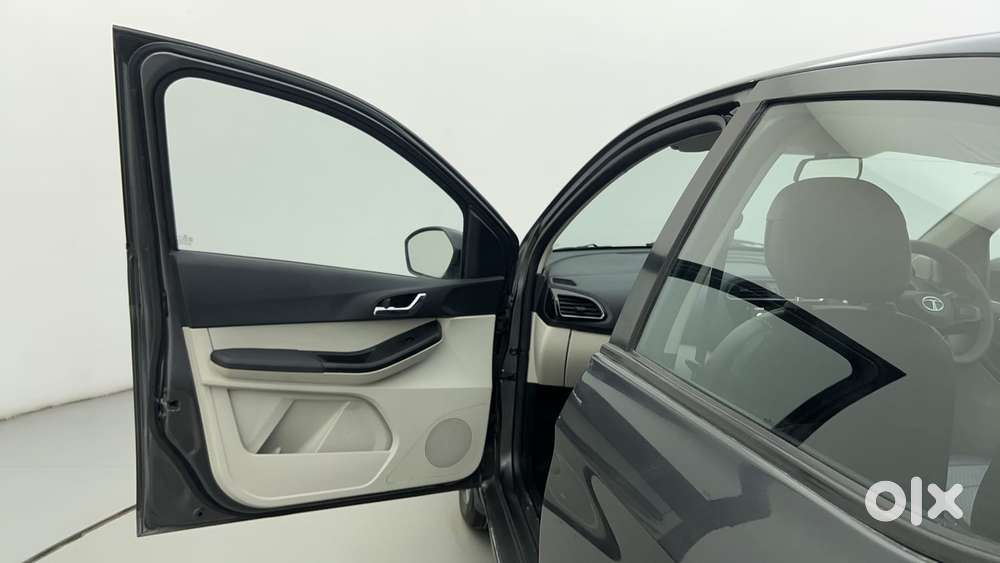 Tata Tiago Xza Plus, 2022, Petrol