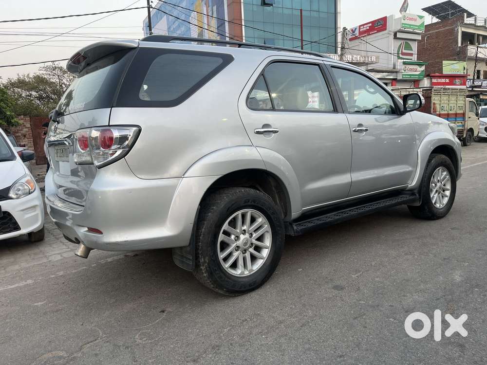 Toyota Fortuner 3.0 4x4 Manual, 2012, Diesel