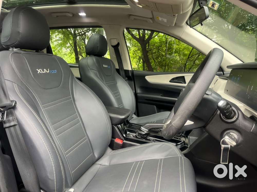 Mahindra Xuv700 2.0 Ax 5 Petrol At Str, 2023, Petrol