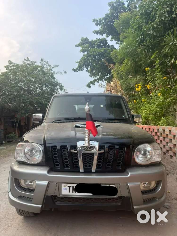 Mahindra Scorpio Vlx 2013