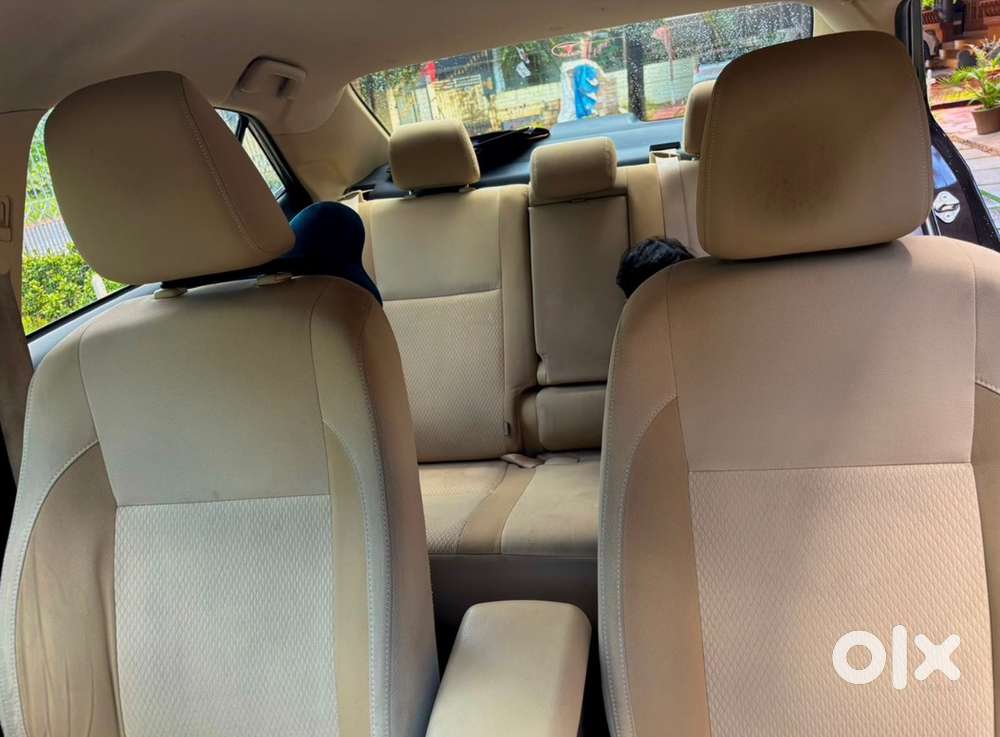 Toyota Corolla Altis 2019