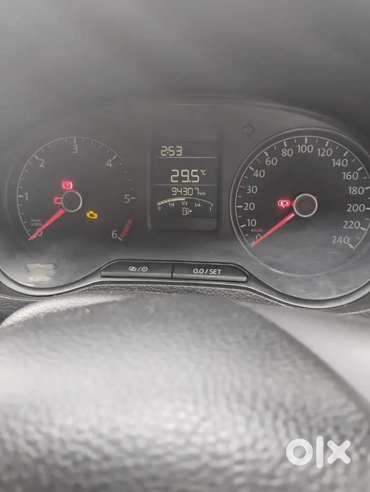 Volkswagen Polo 2016 Diesel 94500 Km Driven