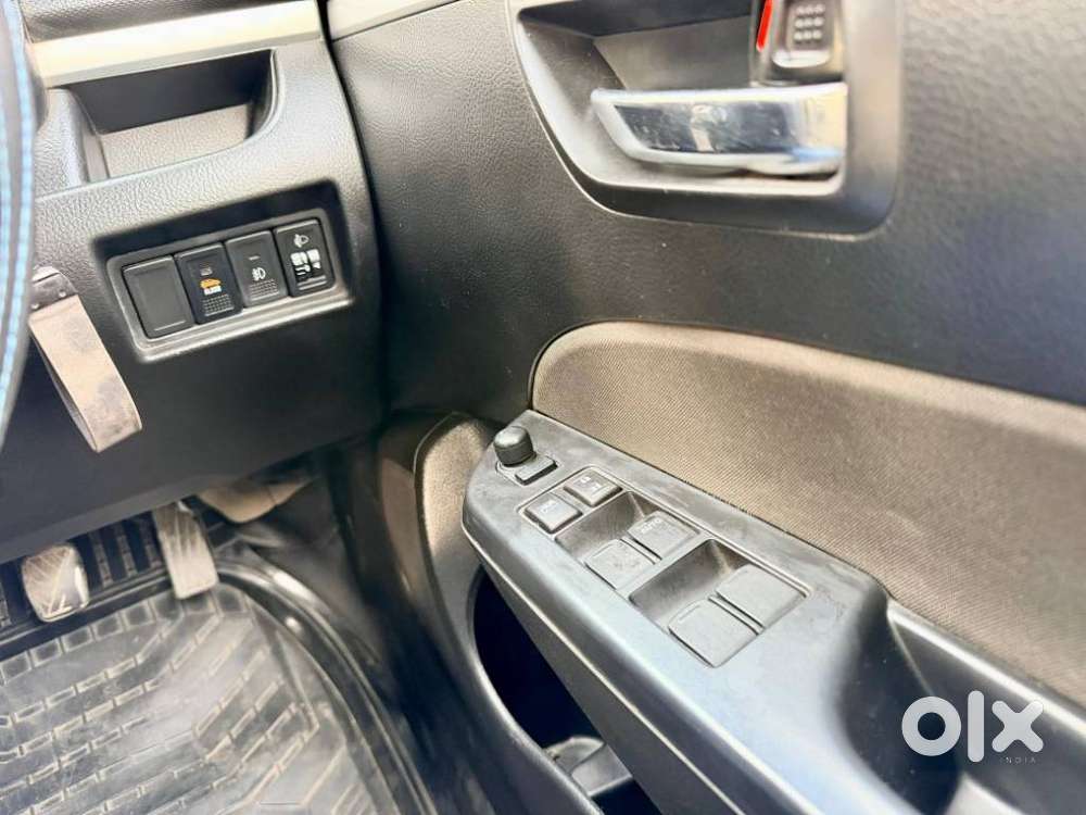 Maruti Suzuki Swift Vxi + Manual, 2015, Petrol