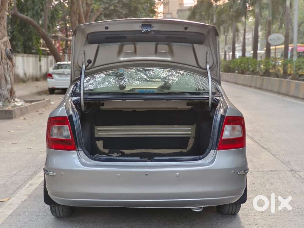 Skoda Rapid 1.6 Mpi At Ambition Plus, 2013, Petrol