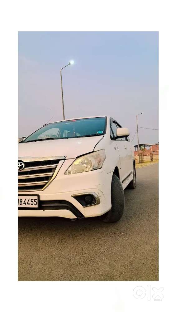 Toyota Innova 2016 Diesel 180000 Km Driven