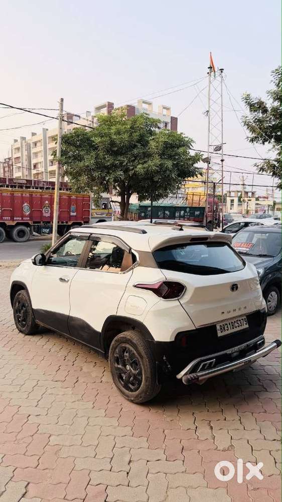 Tata Punch Accomplished Mt Sunroof, 2025