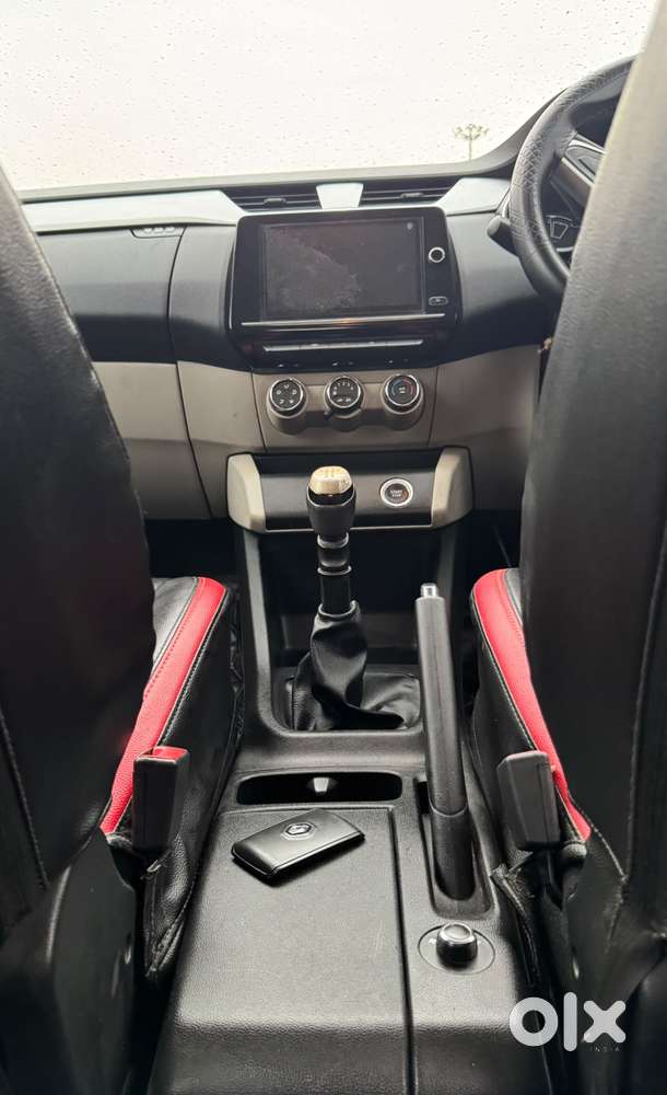 Renault Triber Rxz, 2019, Petrol
