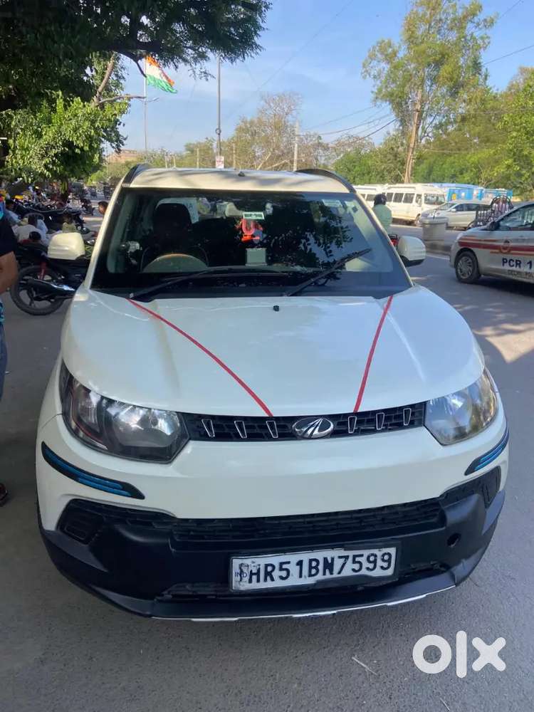 Mahindra Kuv 100 K6 6 Seater Car