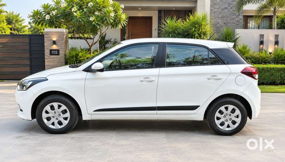 Hyundai I20 Sportz 1.2 Bs-iv, 2015, Petrol