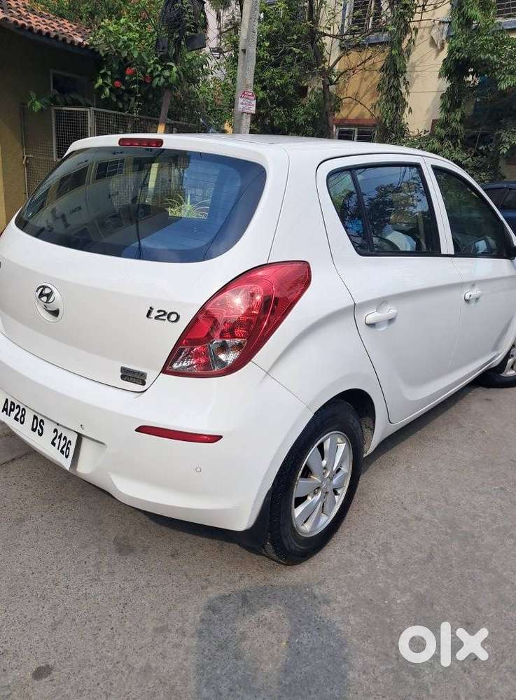 Hyundai I20 Sportz Plus, 2013, Petrol