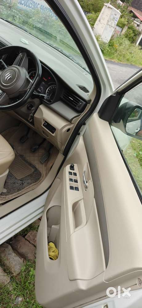 Maruti Suzuki Ertiga Vxi Cng