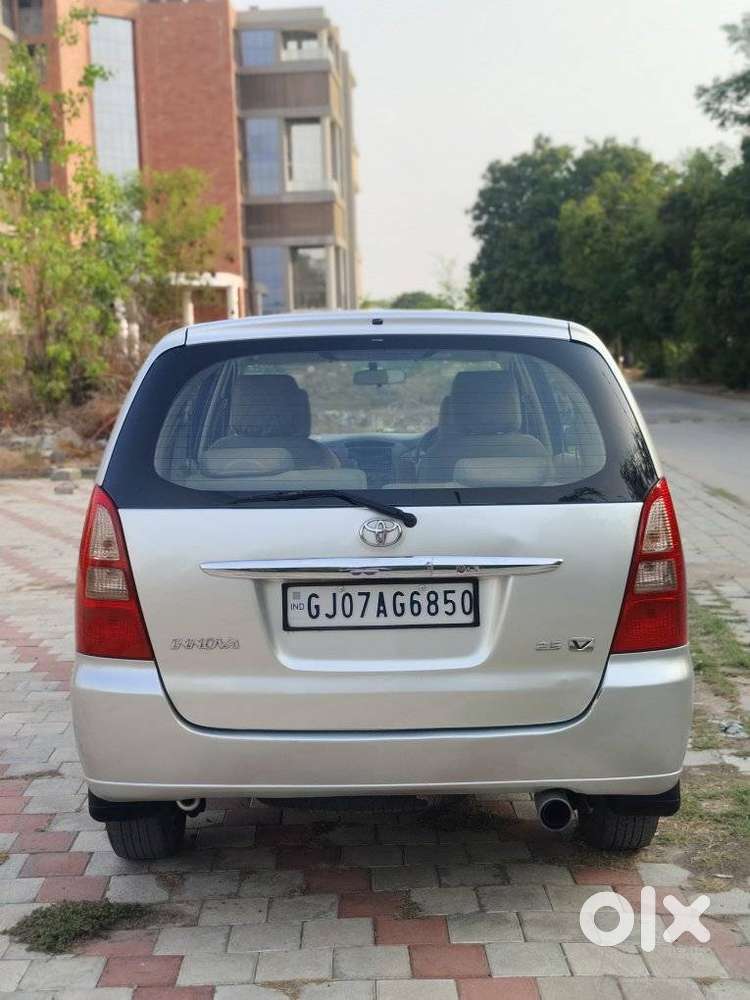 Toyota Innova 2.5 V 7 Str, 2007, Diesel