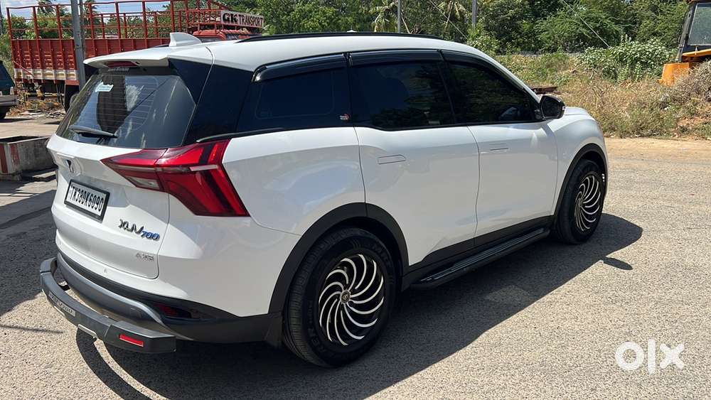 Mahindra Xuv700 7 Seater 2024 Diesel Very Well Maintained