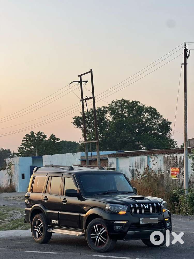 Mahindra Diesel Car 2028 Km Driven