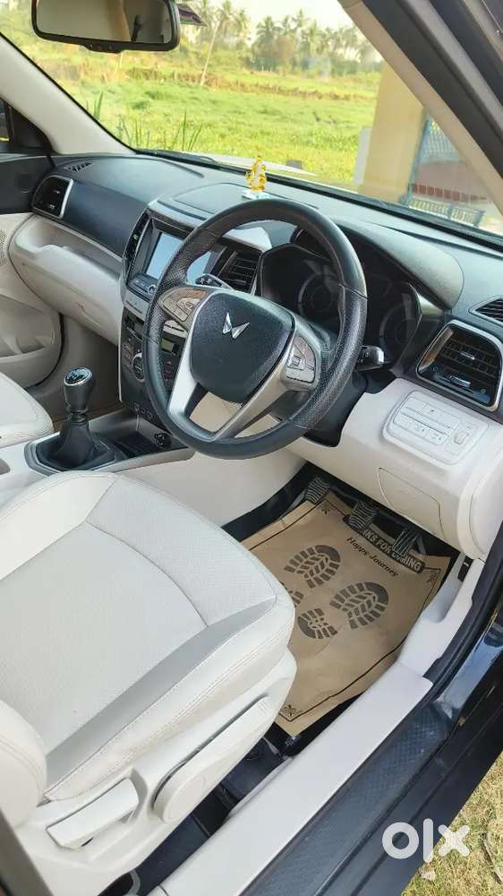 Mahindra Xuv 300 W8 Optional