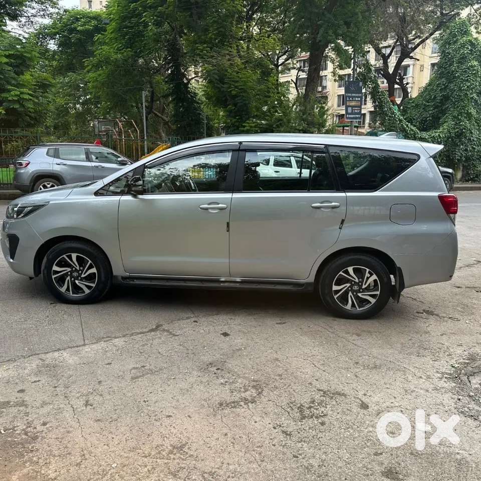 Toyota Innova Crysta [ ] 2.4 Gx At 7 Str, 2021, Diesel