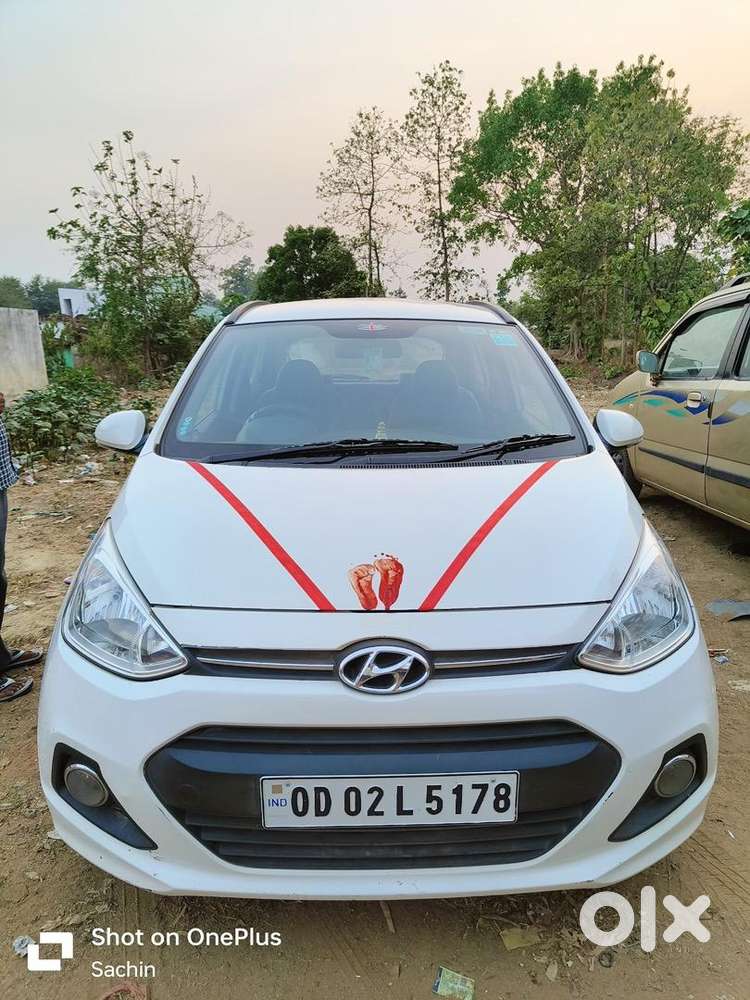 Hyundai Grand I10 2015 Diesel Well Maintained