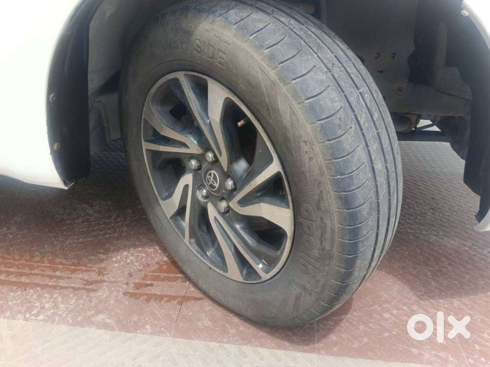 Toyota Innova Crysta 2.4 G Mt, 2022, Diesel
