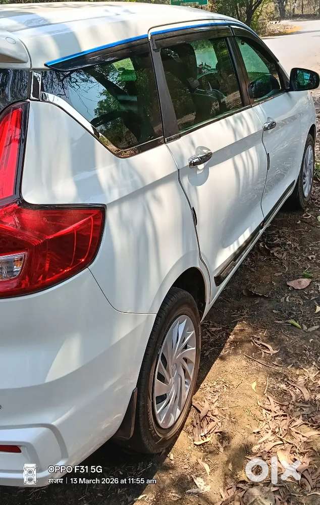 Maruti Suzuki Ertiga 2023 Vxi Cng