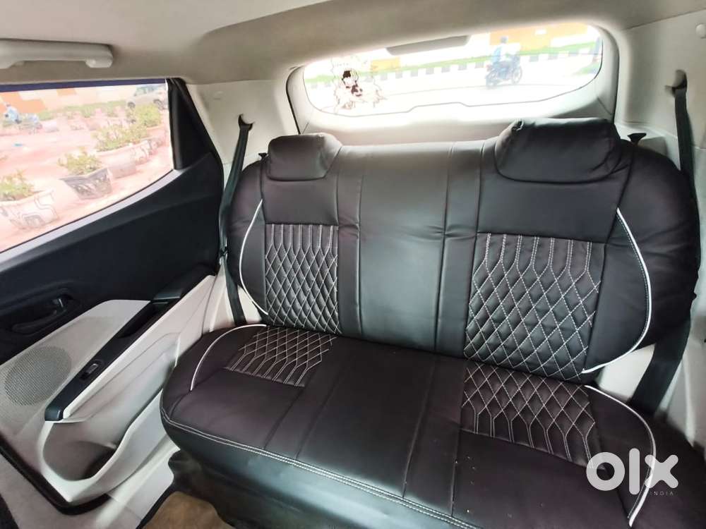 Mahindra Xuv300 W6, 2023, Petrol