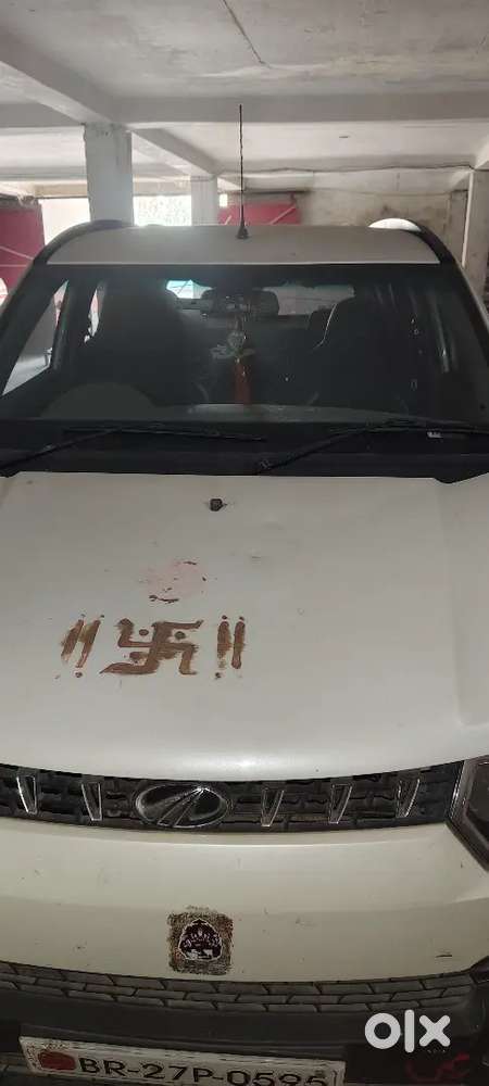 Mahindra Kuv 100 2017 Petrol Good Condition