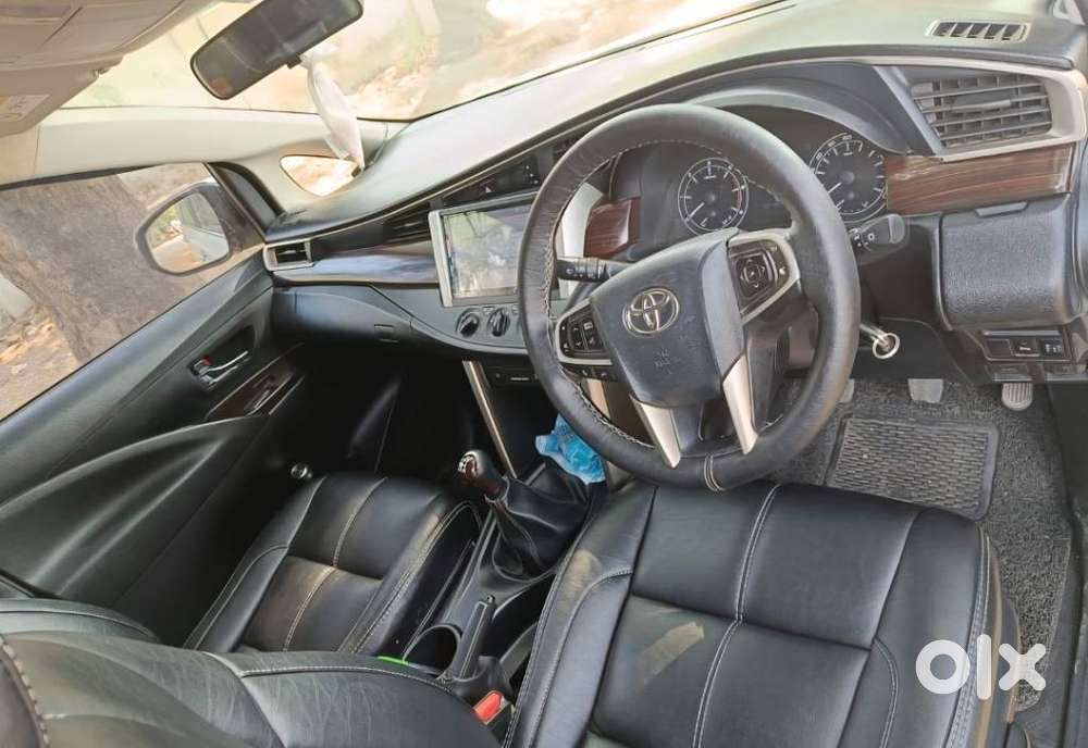 Toyota Innova Crysta 2.4 G Mt 8s, 2018, Diesel