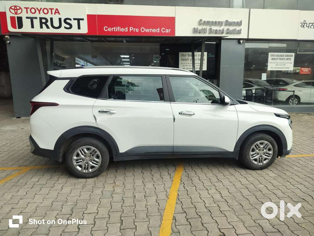 Kia Carens 1.5 Prestige 7 Str, 2023, Petrol