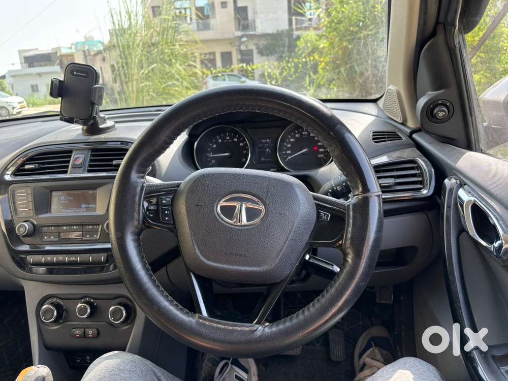 Tata Tigor Petrol 2018