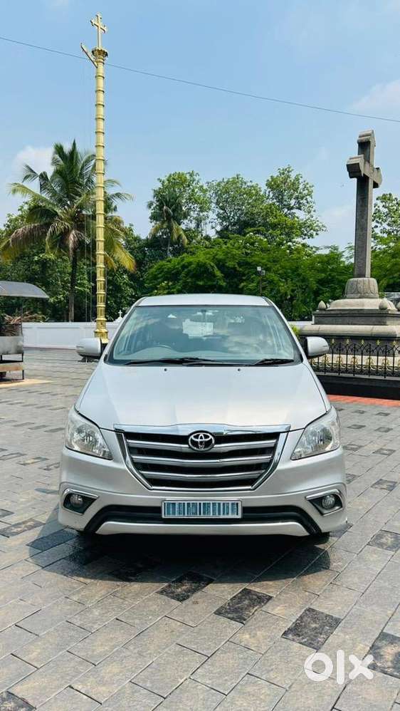 Toyota Innova 2012 Diesel Well Maintained