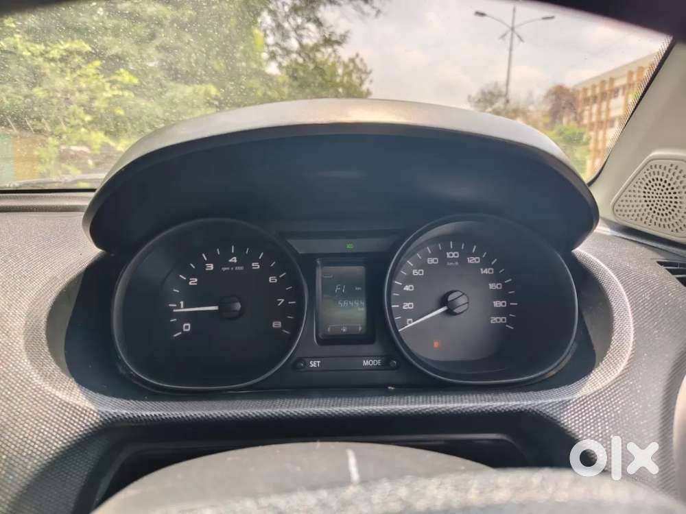 Tata Tiago Xe, 2018, Petrol