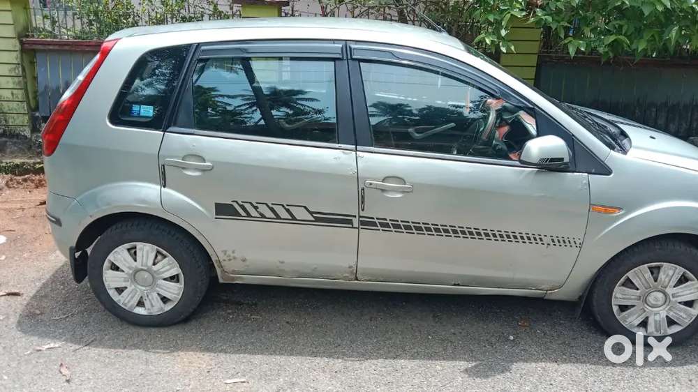 Ford Figo 2010 Petrol 115000 Km Driven