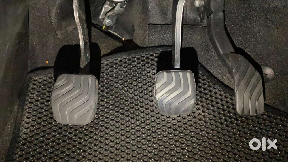 Renault Triber Rxl, 2024, Petrol